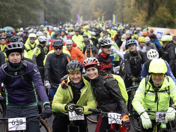 Tři tisíce cyklistů si užilo promáčené Jizerky