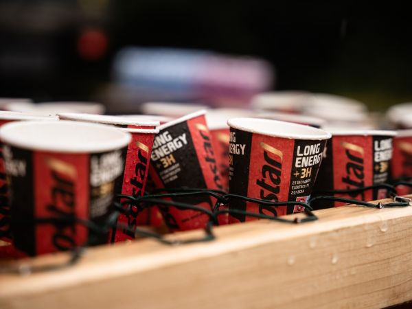 Horská kola a výživa: proč na kopcích nestačí jen vůle